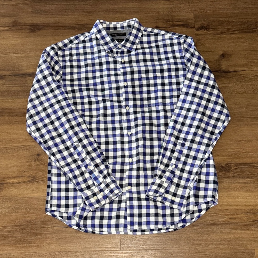 Men's Banana Republic Luxe Flannel Camden Fit Plaid Shirt. Size L